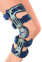 Ортез коленный жесткий регулируемый M.4s OA для лечения остеоартроза
