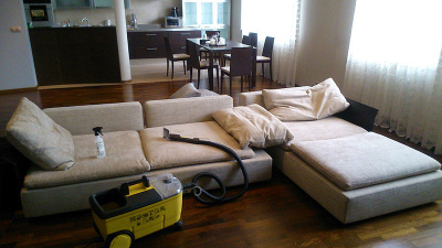 Как сделать химчистку дивана в домашних условиях своими руками