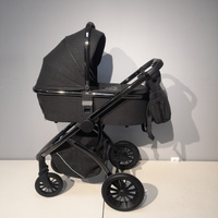 Детская коляска Luxmom 770 2 в 1 цвет черный