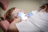 Лечение кариеса временных зубов